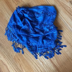 Lace scarf